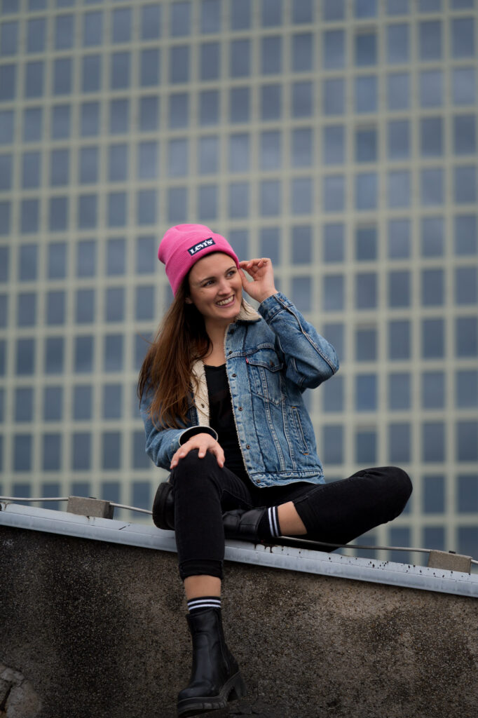Portrait Frau Einzelbild Köln Farben