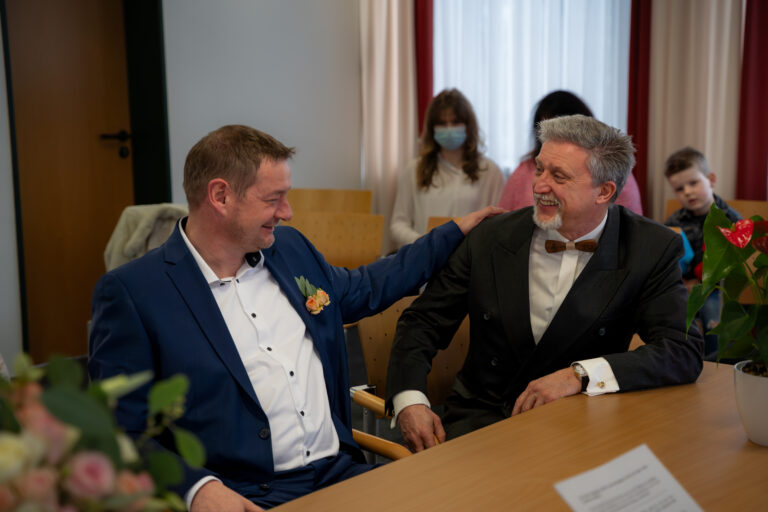Gratulation nach der Trauung im Standesamt Lohmar